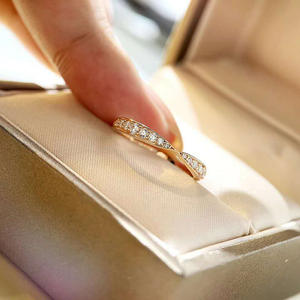 Anello Q389 in Oro Rosa con Diamante, Classico Taglio Brillante Rotondo, Colore G Naturale, Peso Totale 0,5 Carati, per Fidanzamento Femminile - Product Image 3