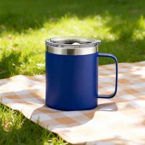 Mug de camping isotherme en acier inoxydable avec couvercle, personnalisable avec logo, pour café, thé, matcha et boissons chaudes - Product Image 1