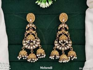 Pendientes Tradicionales de Estilo Mehendi con Gotas Jhumka, Joyería Étnica India para Bodas, Festivales y Celebraciones - Product Image 3