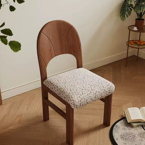 Chaise de salle à manger vintage française en bois massif, style rétro, en noyer, rembourrée, luxe léger, pour maison d'hôtes - Product Image 3