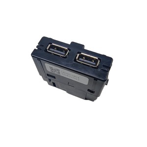Skoda พอร์ตชาร์จ USB ด้านหลัง5QD 035 726 L Type A และ C สำหรับ Octavia karoq kamiq 12V ที่ชาร์จในรถ - Product Image 4