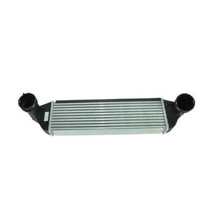 Refroidisseur d'air <span class=keywords><strong>Intercooler</strong></span> 17513421803 17513453726 3421803 3453726 pour <span class=keywords><strong>BMW</strong></span> <span class=keywords><strong>X3</strong></span> <span class=keywords><strong>E83</strong></span> N47 D20 C M57 D30 - Product Image 3