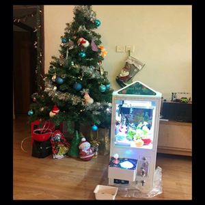 Máquina de grúa pequeña con garra para premios de juguetes de peluche y dulces, operada con monedas, para uso doméstico, venta directa de fábrica BH - Product Image 6