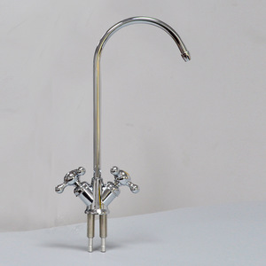 Robinet de cuisine à double débit en acier inoxydable, col de cygne, 2 points, 3 becs, purificateur d'eau, installation facile - Product Image 1