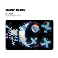 Kingareal vente en gros étanche personnalisé plusieurs conceptions petite puce brillant holographique carte de crédit débit couverture peaux