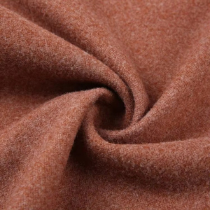 Venta al por mayor de China 370GSM hilo teñido a cuadros cepillado gamuza Seta 100% poliéster tejido para prendas de vestir en rollos textiles - Product Image 3