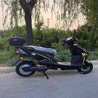 Scooter électrique de ville avec batterie amovible 72V