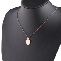 Collier avec pendentif en forme de cœur en acier inoxydable poli miroir, imperméable, résistant à la transpiration, avec placage or 18 carats, ne se décolore pas