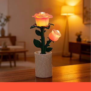 Lampada Notturna <span class=keywords><strong>a</strong></span> Forma di Tulipano, Luce da Lettura e Decorazione per Camera da Letto, Regalo per Amici e Festa della Mamma - Product Image 3