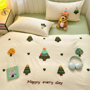 Parure de lit 4 pièces en coton brodé minimaliste et frais, ensemble de literie doux et chaud, housse de <span class=keywords><strong>couette</strong></span> de haute qualité pour la maison - Product Image 4