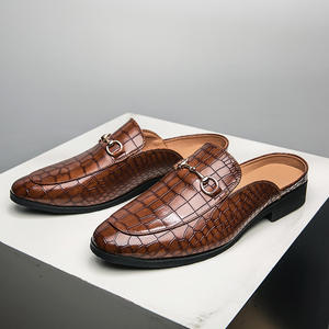 Mocassins de conduite pour homme en cuir de vachette personnalisables, formels et décontractés, style Penny, à enfiler, pour le printemps, avec motifs - Product Image 4