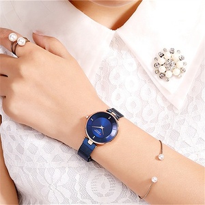 Orologio da polso da <span class=keywords><strong>donna</strong></span> classico in acciaio inossidabile con strass da <span class=keywords><strong>donna</strong></span> - Product Image 2