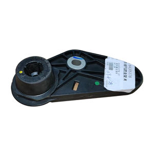 Kualitas tinggi belakang kanan Muffler Insulator untuk Chevrolet Equinox 2018-2023 bagian OEM 84205378 sistem knalpot Tuning mesin <span class=keywords><strong>2</strong></span>.0T - Product Image 2