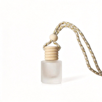 Diffuseur de parfum rond personnalisé de 8 ml pour voiture, flacon de remplissage de parfum de voiture haut de gamme avec bouchon à vis pour l'intérieur de la voiture