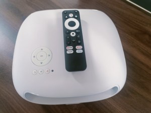 Google chứng nhận thông minh TV 1080P chiếu Netflix chứng nhận Android TV bằng giọng nói điều khiển từ xa độ sáng cao Tự động tập trung chiếu - Product Image 3