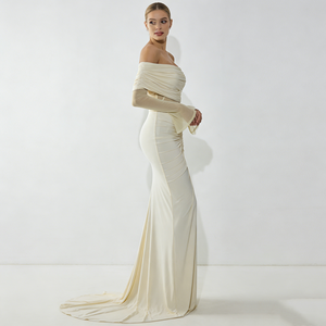 Robes longues sirène élégantes et glamour en satin extensible blanc ivoire, à épaules dénudées, avec buste froncé et panneau transparent à manches longues - Product Image 2