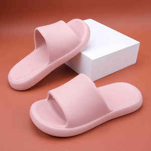 Pantoufles d'intérieur roses en EVA pour hommes, semelles souples, antidérapantes, sandales de salle de bain, confortables pour adultes, utilisation quatre saisons - Product Image 4