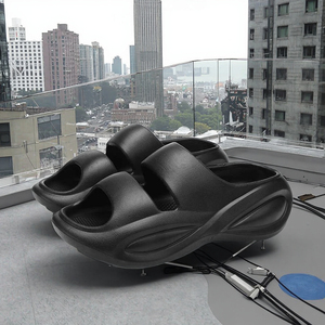 Nouvelle arrivée de tongs d'intérieur et d'extérieur en EVA pour hommes, chaussures de plage d'été à fond épais avec diapositives pour la vente en gros - Product Image 2