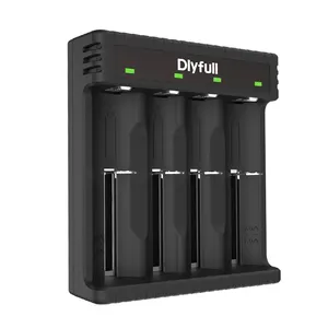 Dlyfull Multifunctionele 3.7V Intelligente Universele Oplaadbare Batterijen Li-Ion 18650 Draagbare Slimme Batterijlader