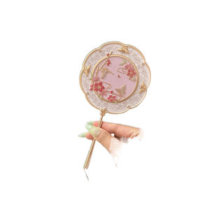 Espejo <span class=keywords><strong>de</strong></span> mano <span class=keywords><strong>de</strong></span> bolsillo pequeño creativo cultural con elementos <span class=keywords><strong>de</strong></span> la Ciudad Prohibida Recuerdos florales y <span class=keywords><strong>de</strong></span> pájaros Espejo <span class=keywords><strong>de</strong></span> maquillaje compacto - Product Image 2