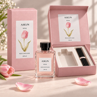 Diffuseur d'arômes de luxe en rotin naturel, personnalisé avec logo, pour commande en gros AIKUN, longue durée, vente en gros