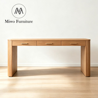 Bureau d'écriture en placage de chêne noir avec 3 tiroirs de rangement, bureau en bois moderne pour le bureau à domicile avec poignées en métal laiton