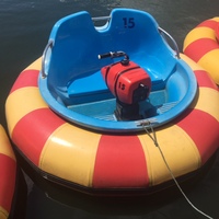 Anneau gonflable en PVC robuste, rouge et jaune rayé, pour jeux aquatiques et parcs d'attractions