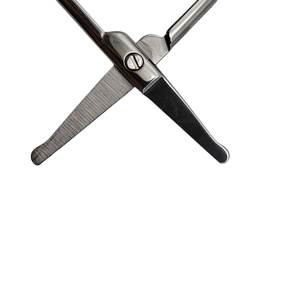 Ciseaux de sécurité multifonctionnels à pointe incurvée, petite taille, en acier inoxydable de précision, pour la coupe des <span class=keywords><strong>sourcils</strong></span>, du nez, de la barbe et des cheveux - Product Image 3
