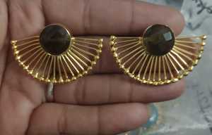 เครื่องประดับทองเหลืองโบราณอัญมณีชุบทอง18K แบบกำหนดเองส่งออกต่างหูโกเมนแบบห้อยสไตล์แฟชั่น - Product Image 5