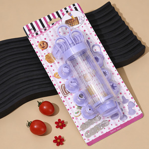Pistolets à biscuits modernes avec 10 feuilles décoratives et 8 embouts pour des ensembles professionnels de fabrication de biscuits DIY - Product Image 2