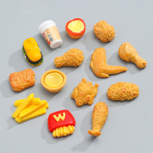 ชุดของเล่นบ้านไก่ทอดจำลองขนาดเล็กสามมิติสำหรับครอบครัว - Product Image 1