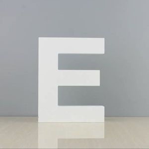 Lettera E in Legno Bianca 3D Decorazione da Parete per Casa - Product Image 1
