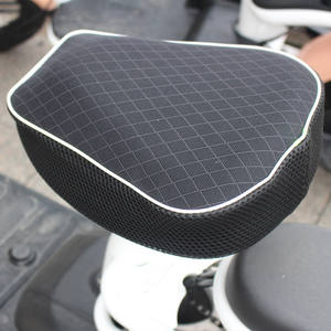 Funda de Asiento para Vehículo Eléctrico, de Seda de Hielo, Negra, Talla Única, Aislamiento Térmico, Protección Solar - Product Image 1