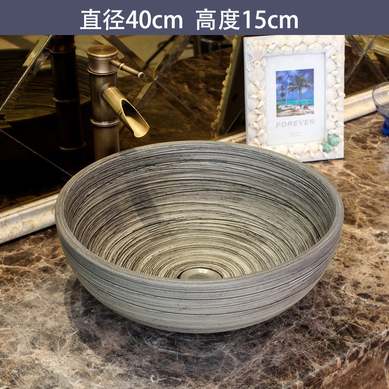 Circle gray