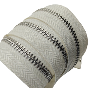 Phổ biến tùy chỉnh dây kéo Áo khoác chất lượng tuyệt vời đẹp bạc Brass mở-end kim loại màu băng giá thấp zip kín lạ mắt - Product Image 4