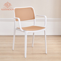 Chaise de salle à manger élégante et luxueuse en rotin PP blanc, chaise sans accoudoirs en plastique durable pour mariage, événement, fête, banquet, mobilier de jardin