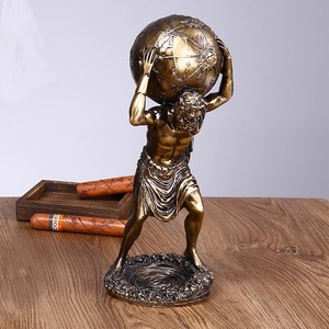 Statua di Atlas, il Titano Greco, in Resina con Finitura Bronzo Antico Personalizzata - Scultura Decorativa per la Casa - Product Image 5
