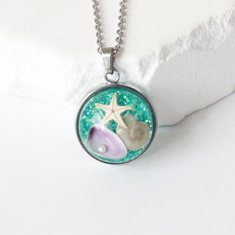 สีเขียวมุก