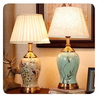 Nouvelle lampe de table en céramique avec peinture de fleurs et d'oiseaux en porcelaine, design classique, artiste chinois, décoration de chevet à domicile