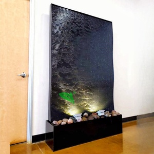 Cascada de Agua Decorativa de Pared en Acrílico Negro con Luz, Personalizada de Fábrica para Decoración Moderna de Hotel, Restaurante y Jardín - Product Image 1
