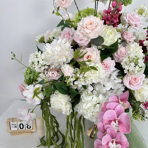 Arreglos Florales Personalizados con Flores de Tacto Real para Boda, Centro de Mesa con Bola de Flores de Hortensias Blancas y Verdes - Product Image 3