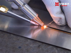 <span class=keywords><strong>Prix</strong></span> usine 1200w Soudage laser à fibre portable Machine de soudage laser refroidie par air pour soudeuse laser portable en métal - Product Image 6