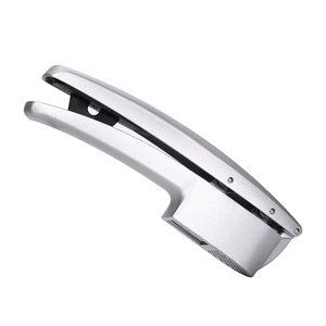 Prensa de Ajo y Cortador de Jengibre 2 en 1 de Aluminio al por Mayor, Utensilio de Cocina con Función de Rebanado y Trituración - Product Image 4