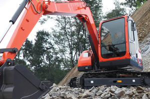 Escavatore Cingolato DX75-7B di Alta Qualità, Capacità Benna 0,3 <span class=keywords><strong>M3</strong></span>, Consegna Rapida, Costi di Spedizione Bassi, Garanzia 1 Anno - Product Image 3