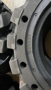 <span class=keywords><strong>Precio</strong></span> directo del fabricante, neumáticos de cargadora deslizante, rueda de dirección deslizante 27x8,5-15 23x8,5-12, neumático sólido con llanta Wo - Product Image 6