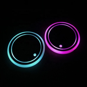 <span class=keywords><strong>Posavasos</strong></span> con Luz Ambiental LED RGB de 7 Colores para Portavasos de Auto, Alimentado por USB, 6.8CM, 28g - Product Image 1