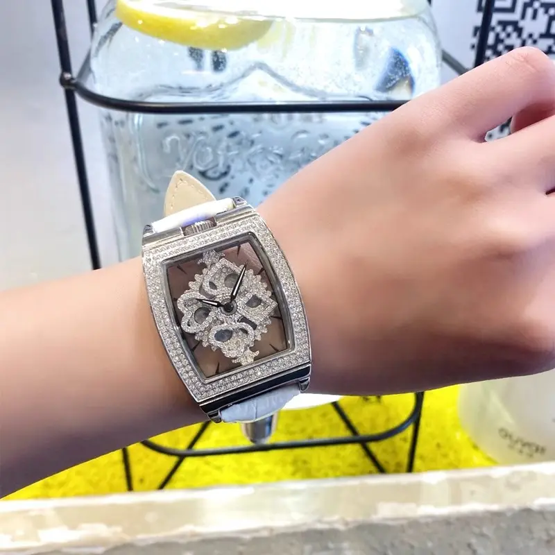 Bracciale di diamanti di moda da donna quadrato da donna generale digitale vintage donna orologio in pelle trasparente personalizzato
