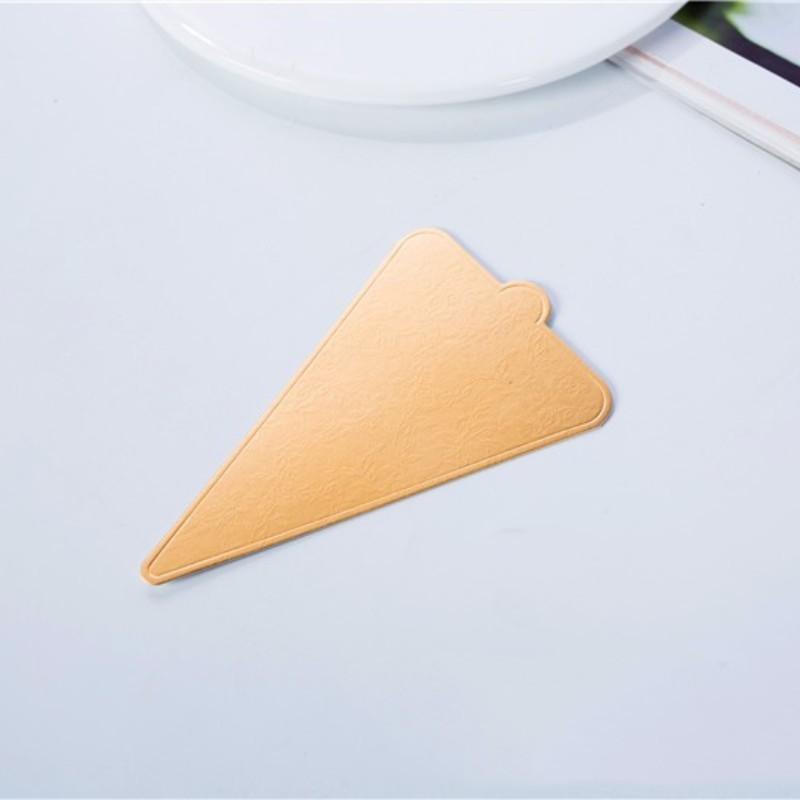 Triangular gold cushion
