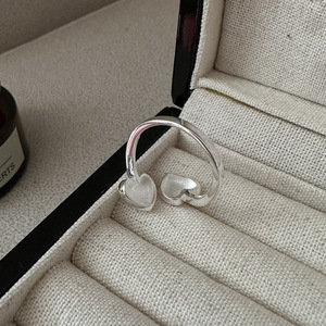 Anello Regolabile a Doppio Cuore in Argento Sterling 925, Anello Minimalista Dolce, Regalo per Lei, Fidanzata, Versatile e Carino - Product Image 3