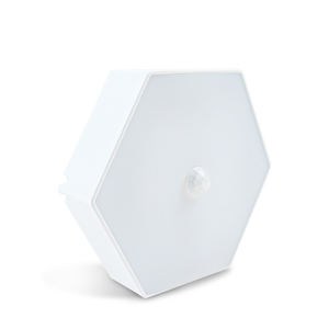 Besser Als Mr. Beams Schlaf-Freundliches, Batteriebetriebenes, Bewegungsgesteuertes LED-Nachtlicht zum Kleben mit Amberfarbenem Licht - Product Image 4